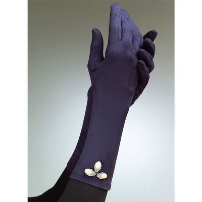 Vogue Pattern V8311 Gloves 8311 Image 9 From Patternsandplains.com.jpg