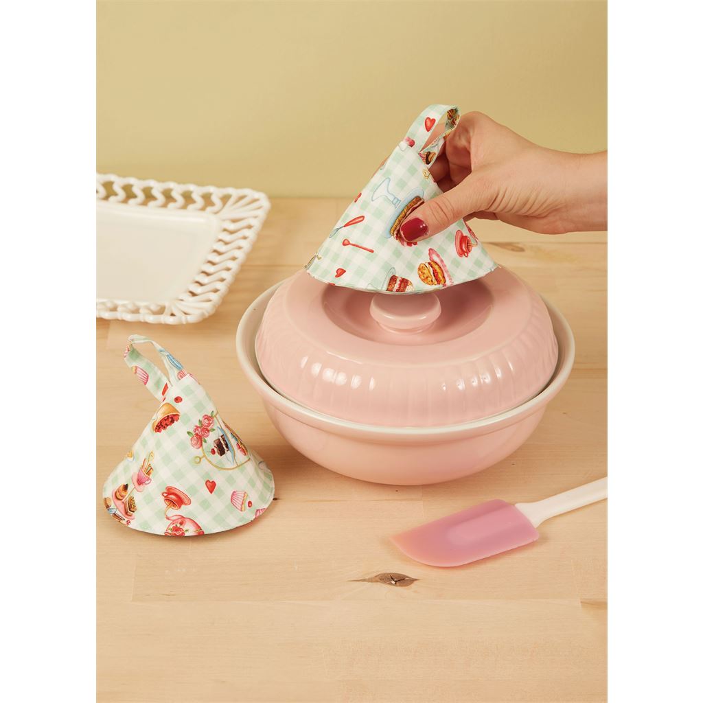 McCall's Pattern M8494 Misses Apron and Kitchen Accessories 8494 Image 6 From Patternsandplains.com