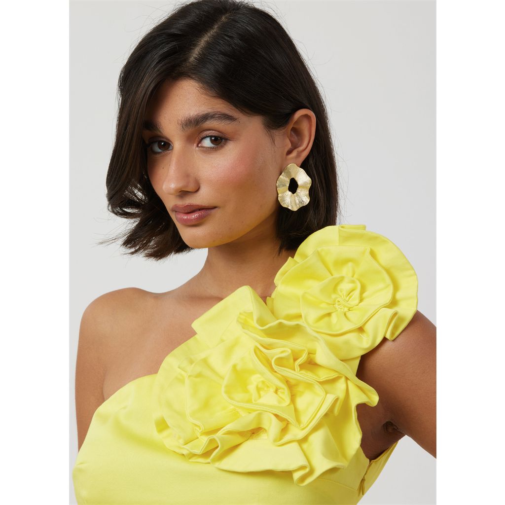 Simplicity Sewing Pattern S3099 Misses and Miss Petite Dress in Two Lengths with Detachable 3D Flowers 3099 Image 6 From Patternsandplains.com