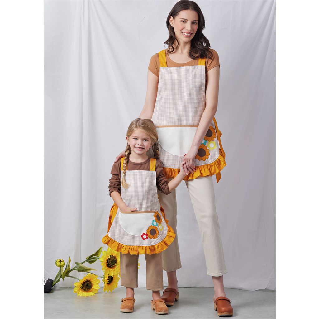 Simplicity Sewing Pattern S3119 Children and Misses Aprons and Kitchen Accessories 3119 Image 2 From Patternsandplains.com