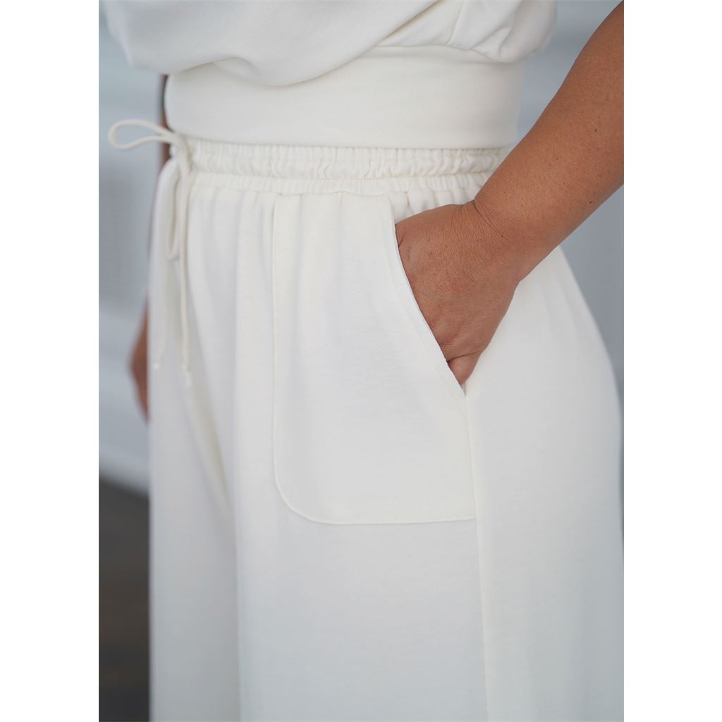 Simplicity Sewing Pattern S9929 Misses and Womens Lounge Set by Mimi G Style 9929 Image 6 From Patternsandplains.com