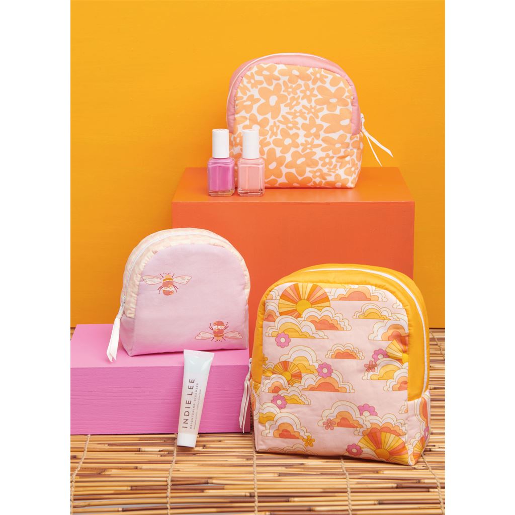 Simplicity Sewing Pattern S9937 Hat Tote Bag and Zipper Cases 9937 Image 5 From Patternsandplains.com