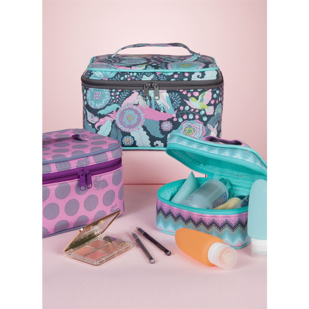 McCall's Pattern M7487 Travel Cases in Three Sizes 7487 Image 2 From Patternsandplains.com.jpg