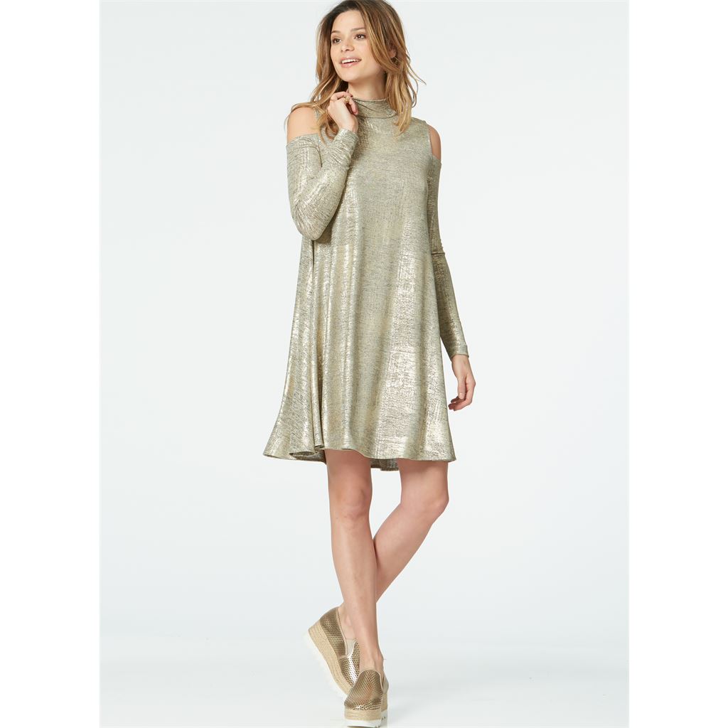 McCall's Pattern M7622 Misses Knit Swing Dresses with Neckline and Sleeve Variations 7622 Image 8 From Patternsandplains.com.jpg