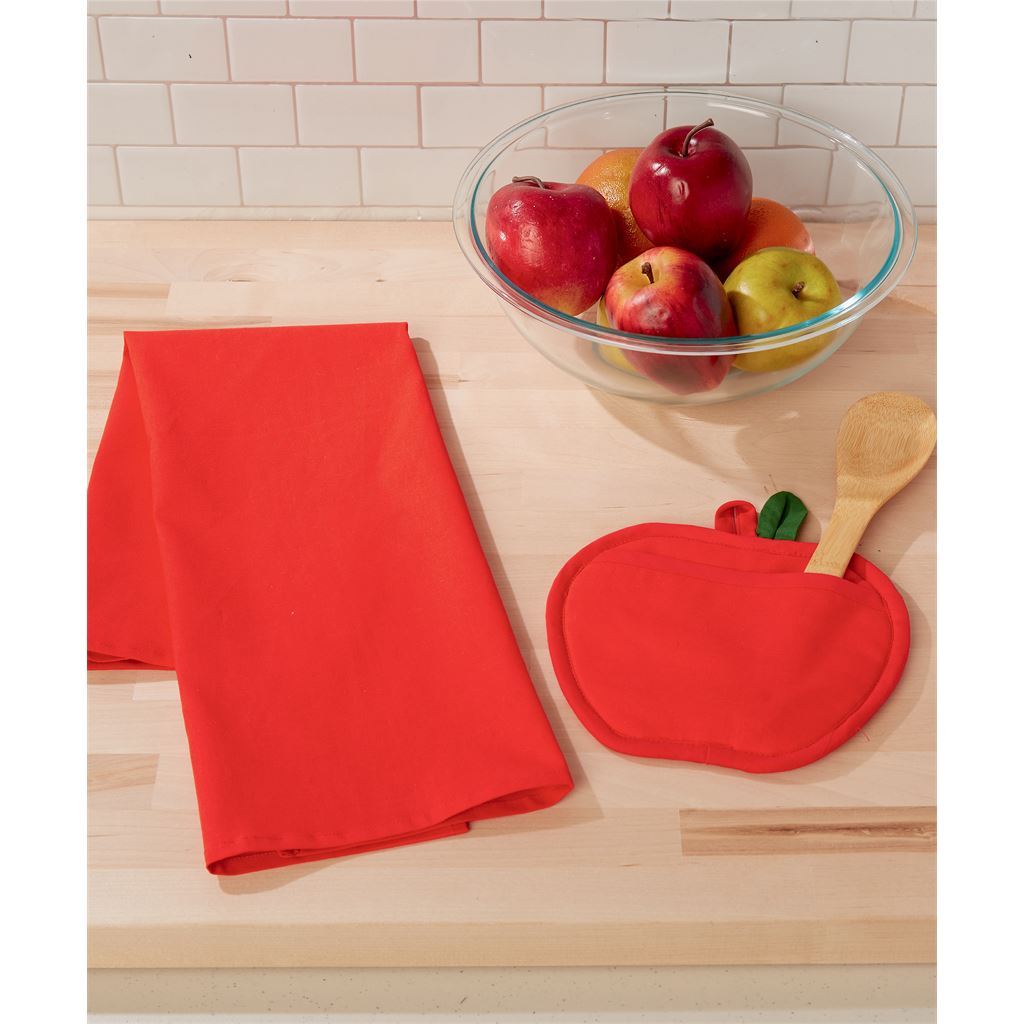 McCall's Pattern M8234 Childrens and Misses Aprons Potholders and Tea Towel 8234 Image 4 From Patternsandplains.com