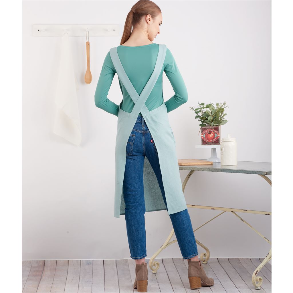 Simplicity Sewing Pattern S9436 Adults and Childrens Aprons 9436 Image 6 From Patternsandplains.com