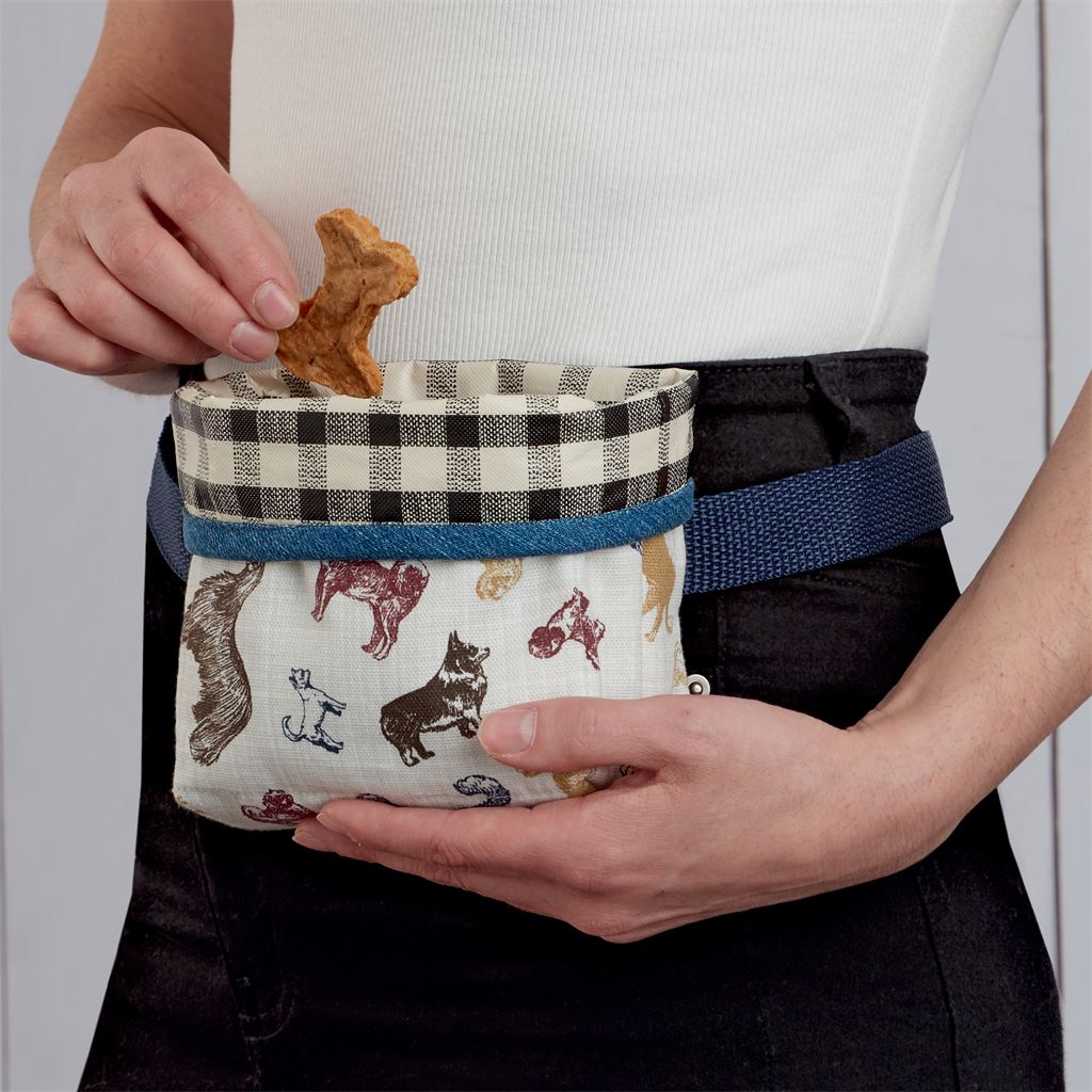 Simplicity Sewing Pattern S9446 Pet Crate Covers in Three Sizes and Accessories 9446 Image 3 From Patternsandplains.com