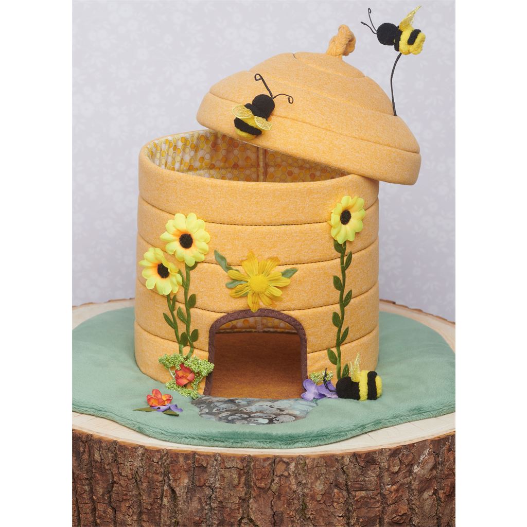 Simplicity Sewing Pattern S9839 Fabric Critter Houses and Peg Doll Accessories by Carla Reiss Design 9839 Image 3 From Patternsandplains.com