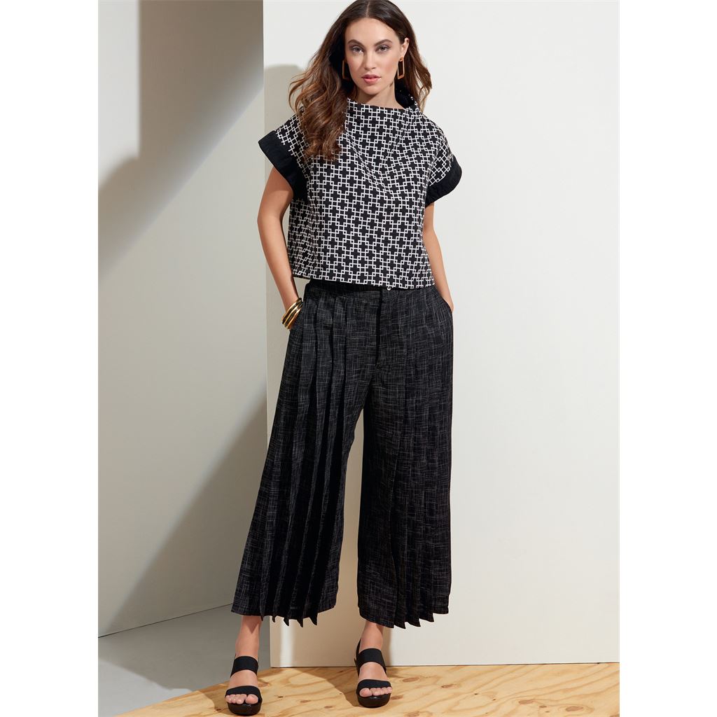 Vogue Pattern V1868 Misses Top and Pants 1868 Image 2 From Patternsandplains.com