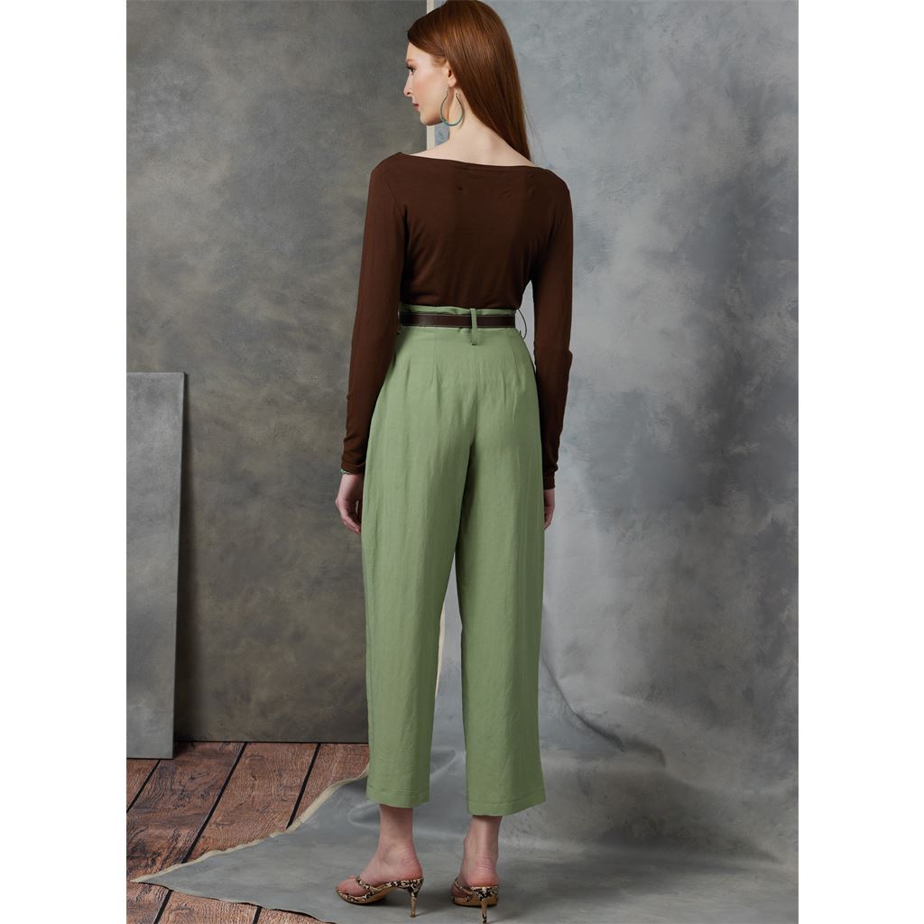 Vogue Pattern V1900 Misses Shorts and Pants 1900 Image 5 From Patternsandplains.com