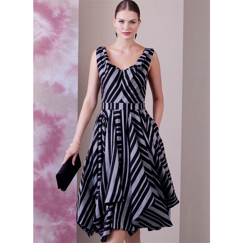 Vogue Pattern V1935 Misses Dress by Julio Cesar 1935 Image 2 From Patternsandplains.com