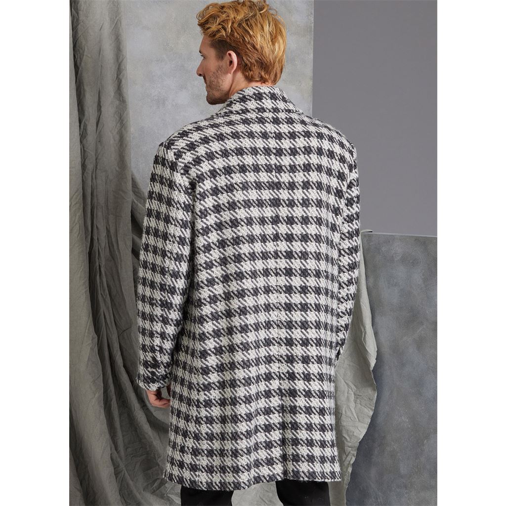 Vogue Pattern V1976 Mens Coat in Two Lengths 1976 Image 5 From Patternsandplains.com